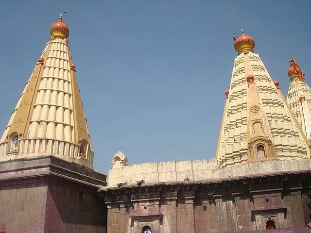 Jyotiba_temple_complex_08