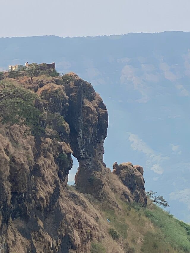 mahabaleshwar मुंबईच्या जवळची नयनरम्य ठिकाणे