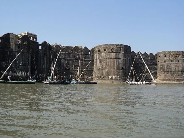 Murud-Janjira_Fort,_Raigad,_India