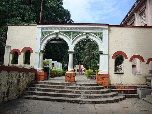 Parvati_Peshwa_Museum_entrance