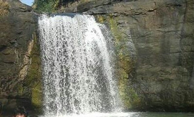 640px-Kalmandvi_waterfall_jawhar-_2013-11-18_10-32