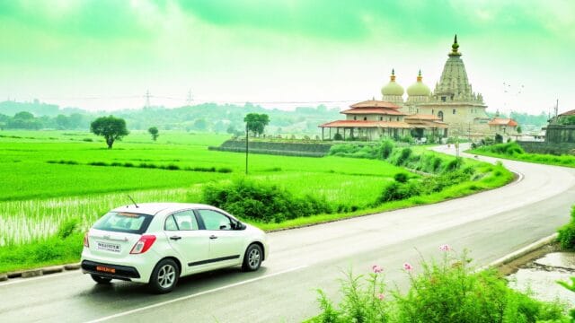 shirdi-temple-tour-by-car-from-mumbai-one-day-